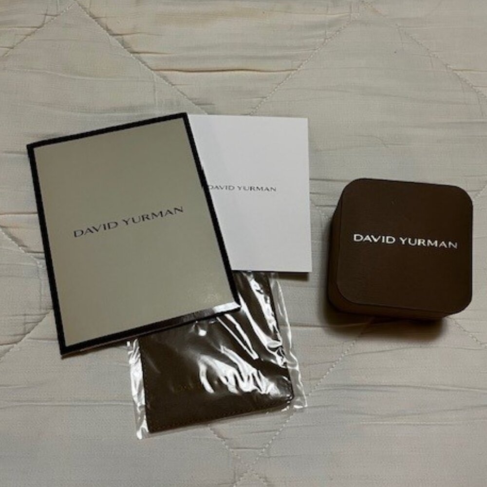 David Yurman Small empty gift box w/polishing cloth